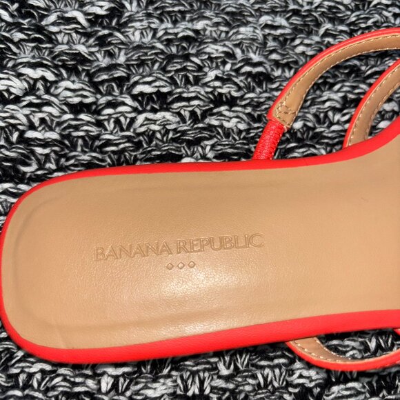 NWOT Never Worn Banana Republic Flat Sandals (Size 6, Chili Pepper Red/Coral) - Picture 5 of 6